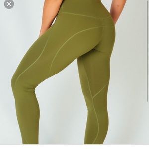 Ptula Nicole leggings